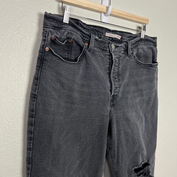 Levi's Women's Wedgie Straight Distressed Black Button Fly Ankle Jeans Size 18W - Picture 4 of 11